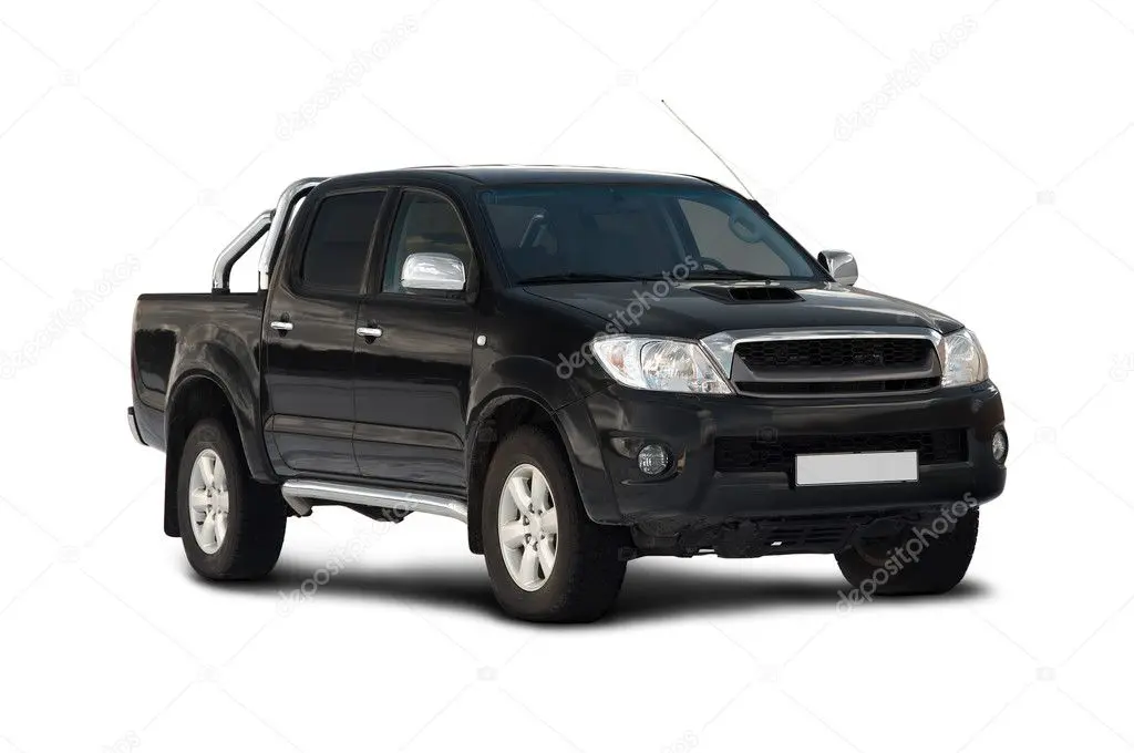 Pickup 4x4 en camino de tierra